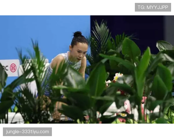 朱雪莹家里那个蹦床,比我租房还贵 朱雪莹家里那个蹦床,比我租房还贵