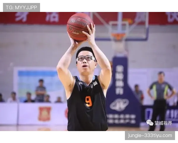 篮球规则中快攻犯规判定的核心依据与具体执行尺度详解 篮球规则中快攻犯规判定的核心依据与具体执行尺度详解